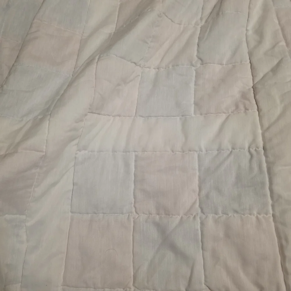 Vintage Handmade Quilted Square Paisley Pattern Quilt Red White Blue Hand Stitch